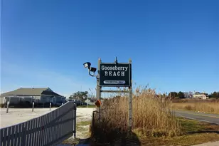 70 Carroll Ave, Newport, RI 02840 - Photo 36