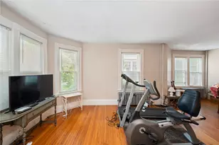 94 Larch St, Providence, RI 02906 - Photo 4