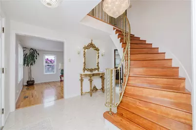 129 Lawrence Drive, Portsmouth, RI 02871 - Photo 16