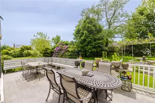 129 Lawrence Dr, Portsmouth, RI 02871 - Photo 8