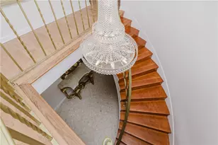 129 Lawrence Dr, Portsmouth, RI 02871 - Photo 18