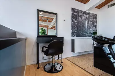 982 Willett Avenue, East Providence, RI 02915 - Photo 4