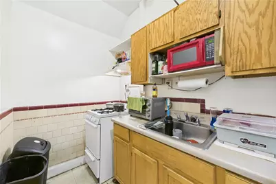 33 Adelaide Avenue, Providence, RI 02907 - Photo 12