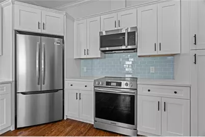 18 State Street #5 (3rd Floor East), Bristol, RI 02809 - Photo 6