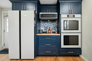 73 Vineyard Ave, Cumberland, RI 02864 - Photo 8