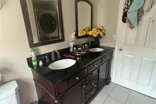 1 Holly St, East Providence, RI 02915 - Photo 6