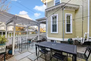 17 Old Beach Rd, Newport, RI 02840 - Photo 34