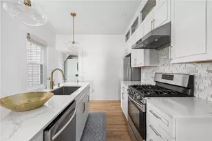 17 Old Beach Rd, Newport, RI 02840 - Photo 16