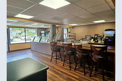 923 Main Street, West Warwick, RI 02893 - Photo 10