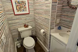 209 Coggeshall Ave, Newport, RI 02840 - Photo 22