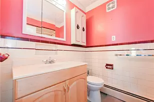 542 Prospect St, Woonsocket, RI 02895 - Photo 16