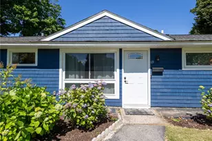 69 Haverhill Ave, Warwick, RI 02886 - Photo 4