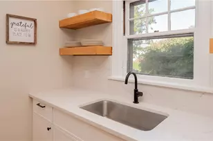 45 Ayrault St, Newport, RI 02840 - Photo 18