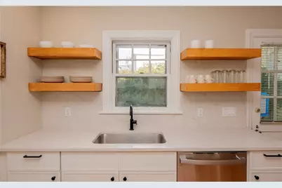 45 Ayrault Street #5, Newport, RI 02840 - Photo 18