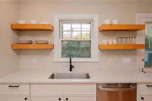 45 Ayrault St, Newport, RI 02840 - Photo 18