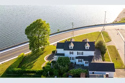 1874 Main Road, Tiverton, RI 02878 - Photo 16