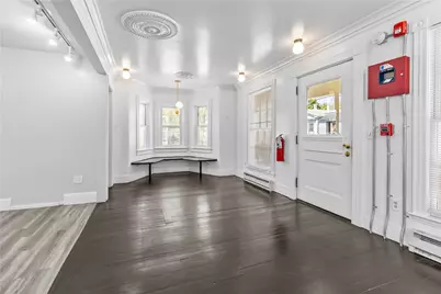 74 Maple Avenue #1, Barrington, RI 02806 - Photo 8