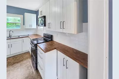 156 Broad Street, Burrillville, RI 02859 - Photo 12