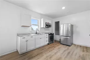 116 Foundry St, Central Falls, RI 02863 - Photo 28