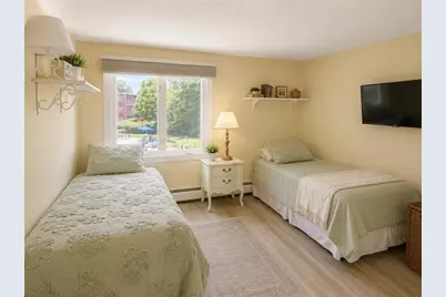 421 Bellevue Avenue #3C, Newport, RI 02840 - Photo 4