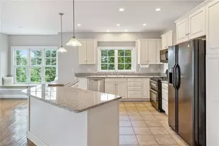 21 Bonnet View Dr, Jamestown, RI 02835 - Photo 38