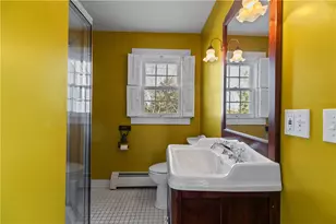 237 Commonwealth Ave, Warwick, RI 02886 - Photo 20