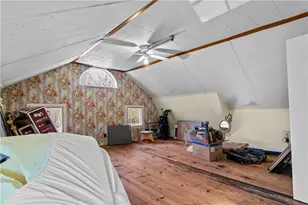 237 Commonwealth Ave, Warwick, RI 02886 - Photo 42