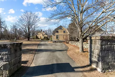 237 Commonwealth Avenue, Warwick, RI 02886 - Photo 4