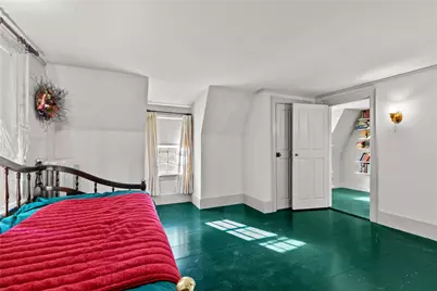 237 Commonwealth Avenue, Warwick, RI 02886 - Photo 28