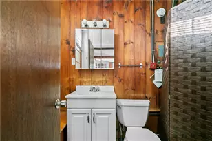 237 Commonwealth Ave, Warwick, RI 02886 - Photo 36