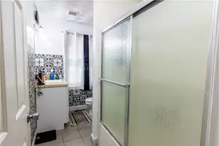 61 Cyr St, Providence, RI 02905 - Photo 14