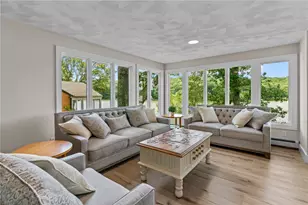 8 Woodsia Rd, Narragansett, RI 02874 - Photo 10