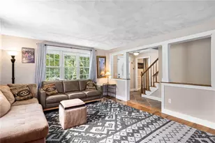 36 Daniel Dr, North Kingstown, RI 02852 - Photo 6