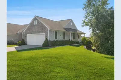 27 Sanderling Way, Middletown, RI 02842 - Photo 1