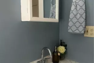 481 Pine St, Providence, RI 02907 - Photo 10