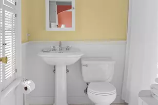 20 Lincoln St, Jamestown, RI 02835 - Photo 30