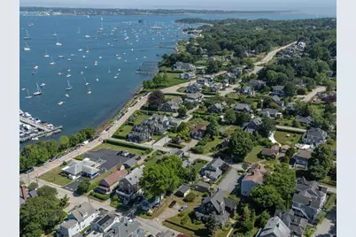 20 Lincoln Street, Jamestown, RI 02835 - Photo 2