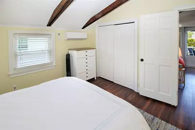 28 W Narragansett Avenue, Newport, RI 02840 - Photo 26