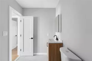 735 Broadway, Pawtucket, RI 02861 - Photo 10