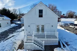 2958 E Main Rd, Portsmouth, RI 02871 - Photo 38