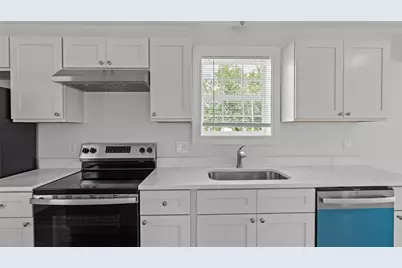 2958 East Main Road, Portsmouth, RI 02871 - Photo 8