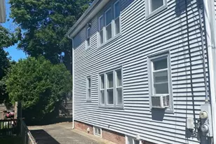 33 Pine St, East Providence, RI 02915 - Photo 2