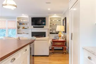 15 Berkeley Ave, Newport, RI 02840 - Photo 12