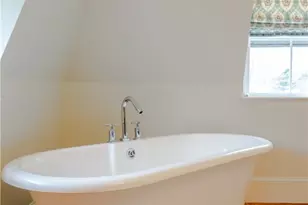 15 Berkeley Ave, Newport, RI 02840 - Photo 20