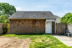 111 Belgium St, Cranston, RI 02920 - Photo 44