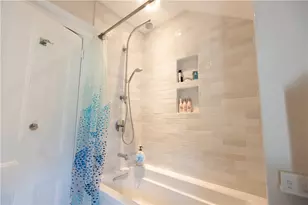 65 Houston Ave, Newport, RI 02840 - Photo 24