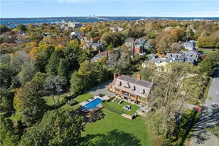 7 Red Cross Ave, Newport, RI 02840 - Photo 32