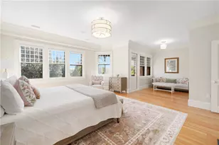 7 Red Cross Ave, Newport, RI 02840 - Photo 10