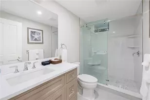 7 Red Cross Ave, Newport, RI 02840 - Photo 38