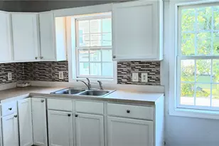 30 Rosedale St, Providence, RI 02909 - Photo 10